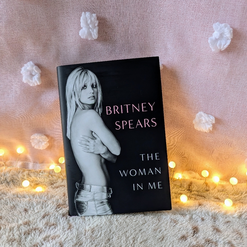 Britney Spears The Women In Me Book